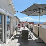 Appartamento 2 Bedroom Gorgeous In Okrug Gornji Traù