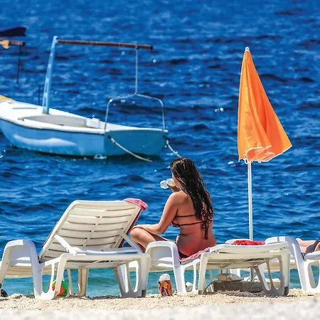 Apartmán 2 Bedroom Gorgeous In Okrug Gornji Trogir