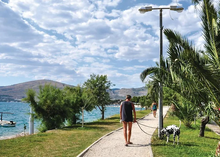 Gorgeous In Okrug Gornji * Trogir