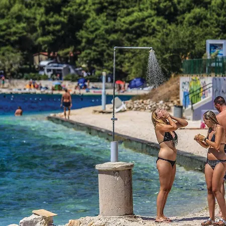 Stunning In Okrug Gornji With Wifi Apartment
