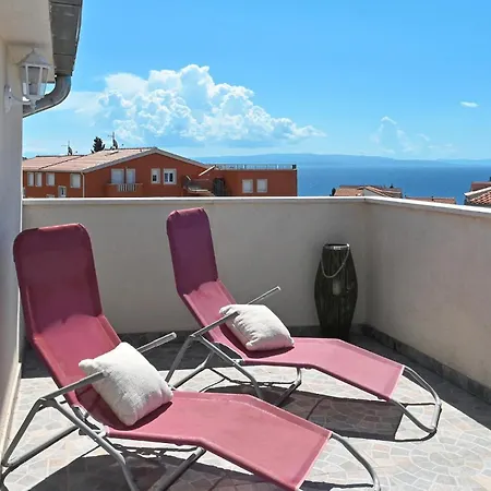 Apartment Stunning In Okrug Gornji With Wifi *