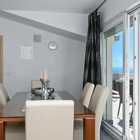 Lägenhet Gorgeous In Okrug Gornji Trogir